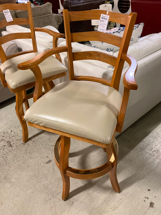 Swivel Bar stool (used)