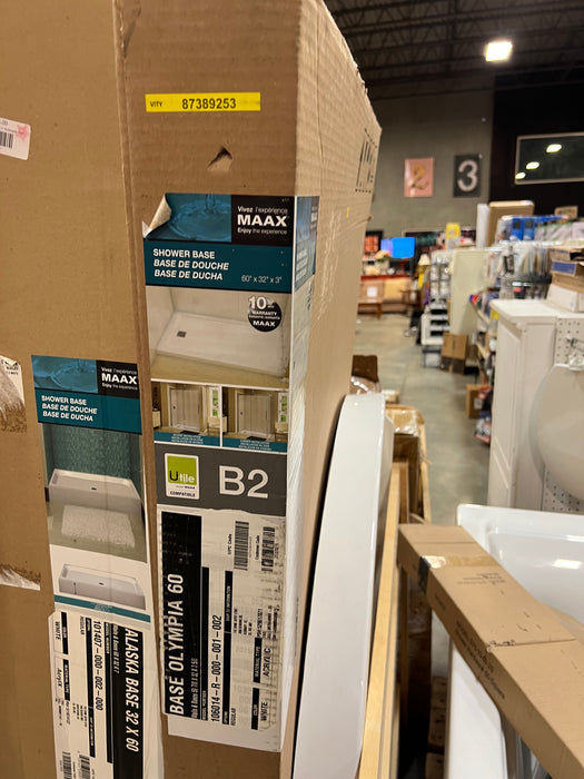 MAAX Olympia 60L x 32W x 3H Rectangular Acrylic Shower Base Pan in White with Stainless Steel Right Grid Drain Included (new)