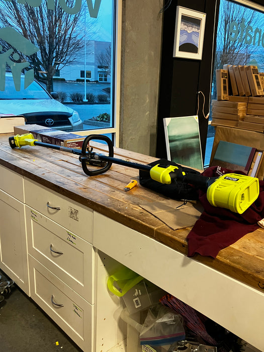 RYOBI 18V ONE+ HP Brushless 13-inch Cordless Battery String Trimmer (Tool Only) (USED AS IS)
