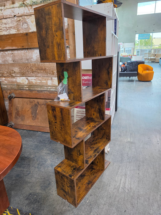 Clarklake 27.5" W Geometric Bookcase - Size (5 Shelves) 62.6'' H x 27.5'' W x 9.4'' D, Colour Rustic Brown - ULBC62BX