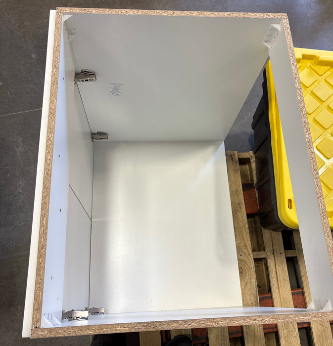 Hampton Bay Edson Shaker Style Assembled Kitchen Sink Base Cabinet/Cupboard in Solid White (new)