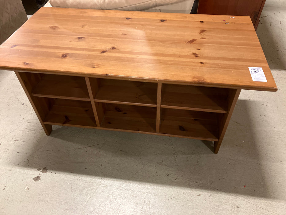 Storage coffee table (used)