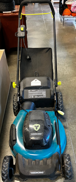 Yardworks 12A 3 in1 Electric Corder Walk Behind Push Lawn Mower, 20 in. (USED)