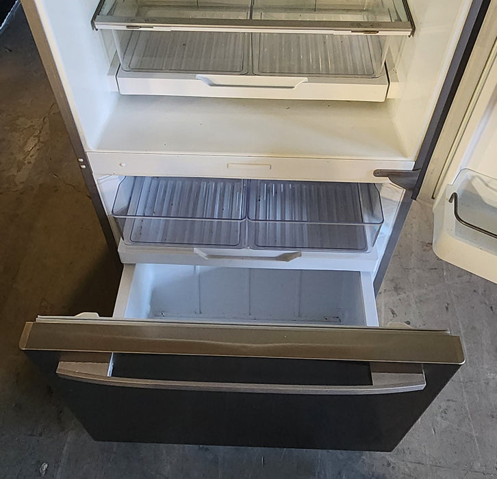 Fisher & Pakel Refrigerator