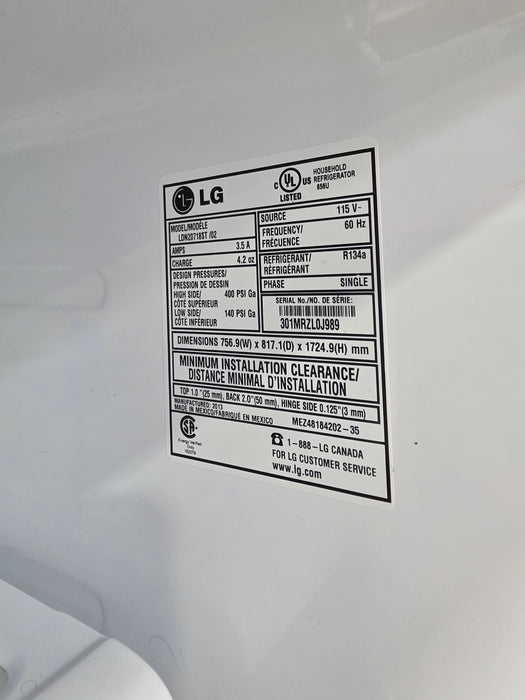 30 Inch, 19.7 cu.ft. Bottom Freezer Refrigerator with Pull-Out Freezer Drawer