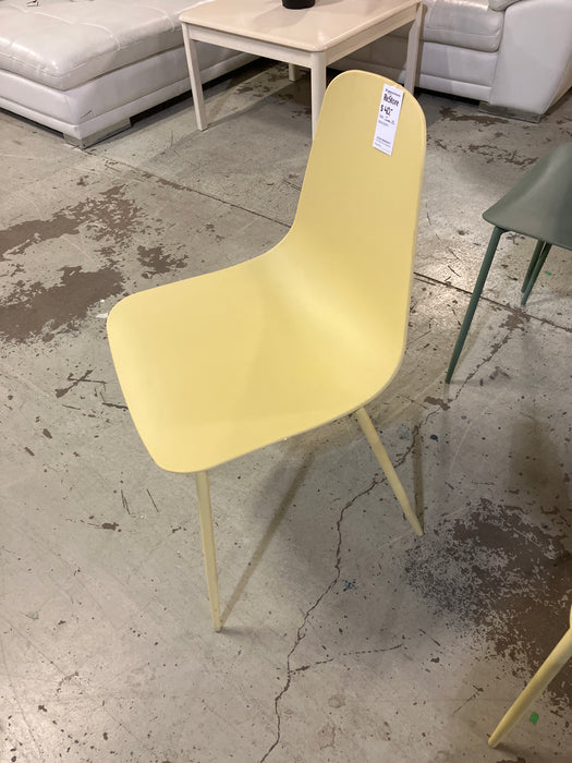 Modern plastic dining chair with metal legs