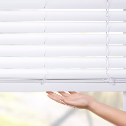2.5-inch Faux Wood Blind, White - 24in. W x 72 in. L (Used)