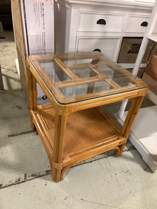 Brown side end table (used)