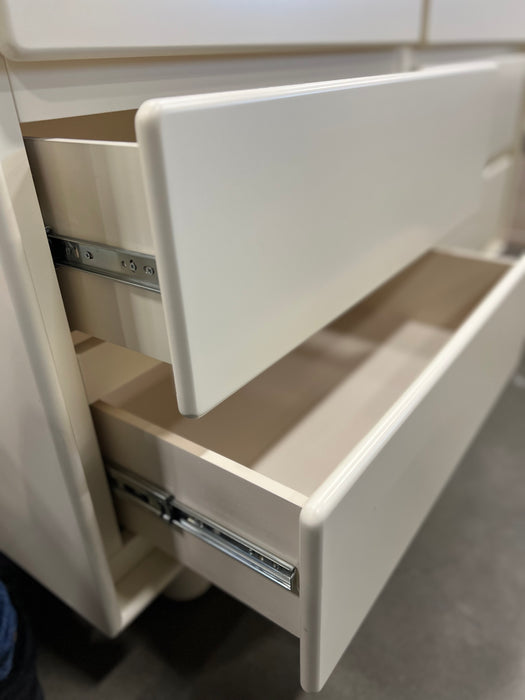 6 Drawer Cream Dresser (new)