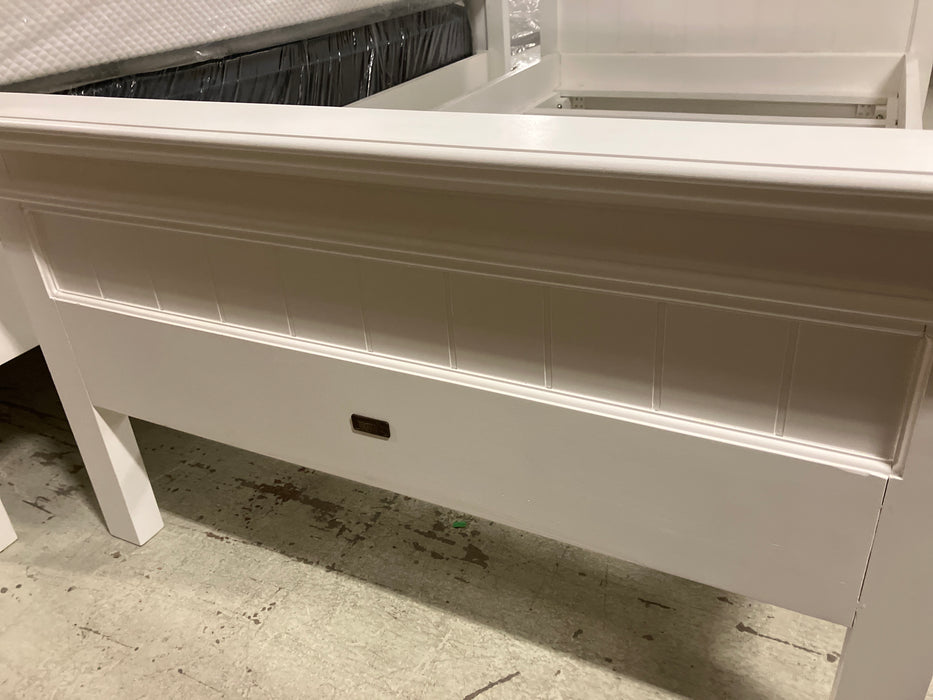 Halifax Single Size Bedframe (BSU001) (NEW)