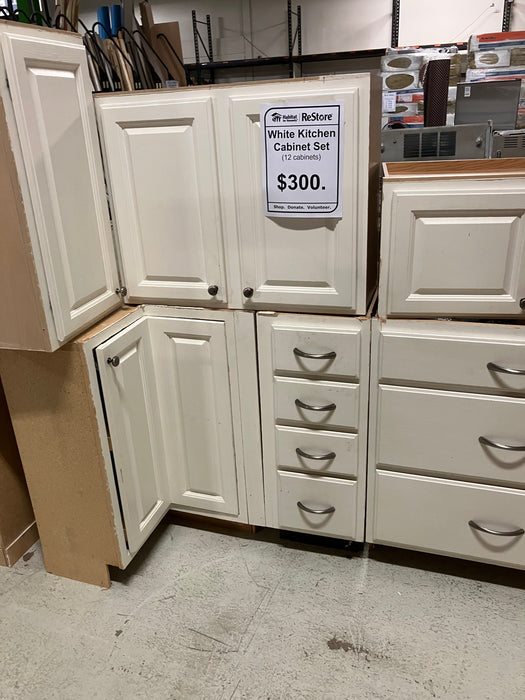 Kitchen Cabinet Set