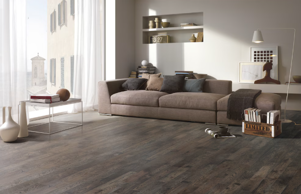 Goodfellow NC Wirebrushed Rumba Oak 3/4-in T x 5-in W x Varying Length Engineered Flooring (25.56 sqft/case)