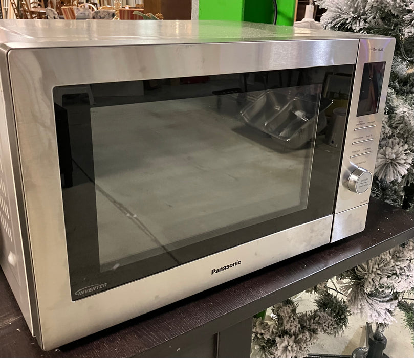 22.04” Panasonic 1.20 cu.ft Countertop Microwave
