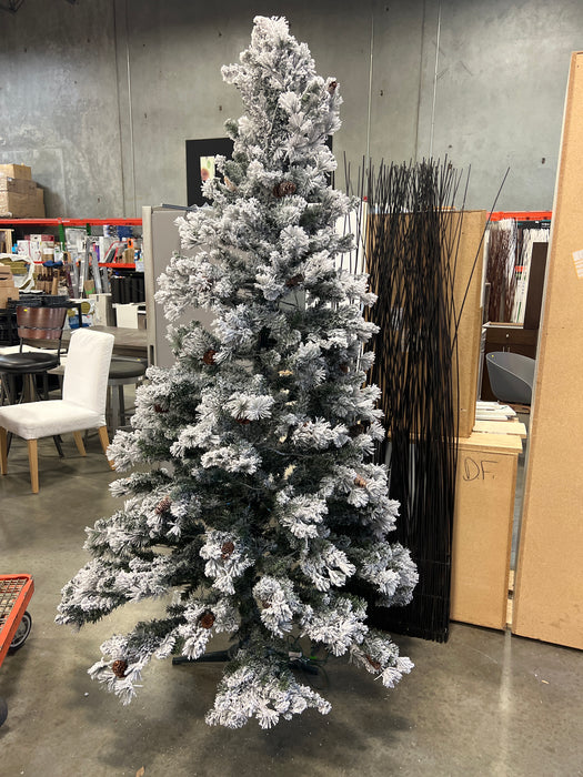 Home Accents Holiday 7.5ft. Pre-Lit 500L Warm White Micro LED Lexington Heavy Flocked (new)