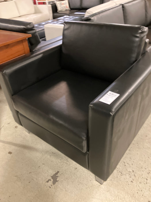 Black leather chair (used)