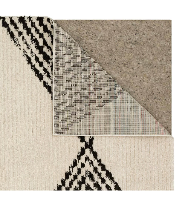 StyleWell Gilles Cream/Black Pyramid 5 ft. 3 in. x 7 ft. Indoor Area Rug (new)