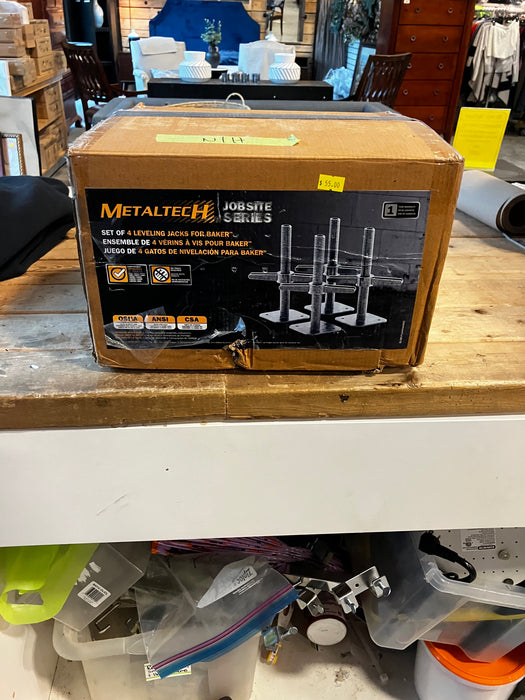 Metaltech Leveling Jacks for 6 ft. Scaffold