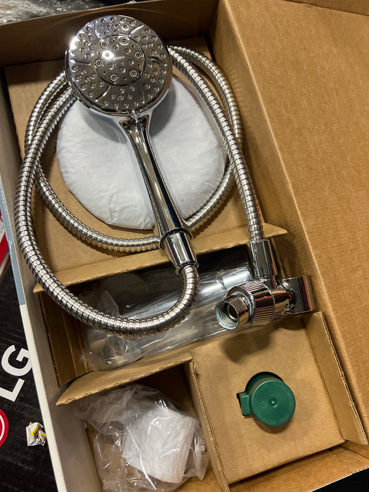 MOEN Meena 1 Handle Tub Shower in Chrome