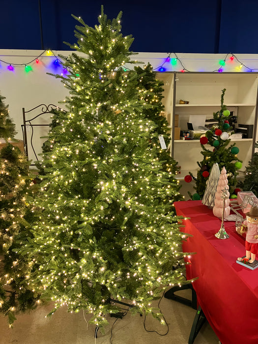 7.5 ft Christmas Tree