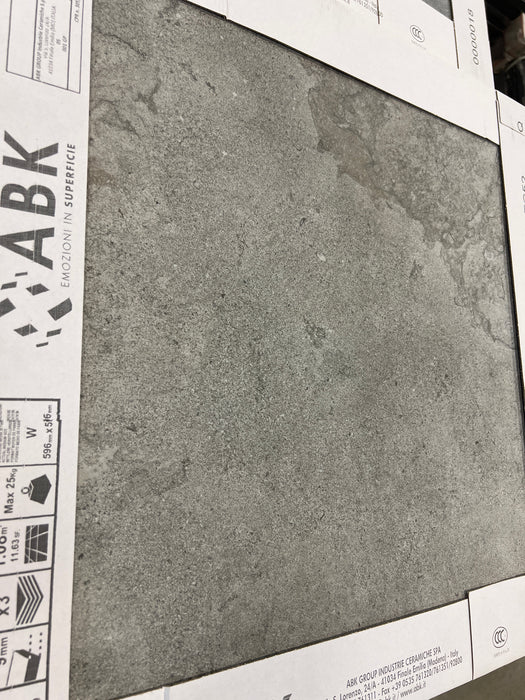 Light Grey Stone Effect Porcelain Tile 24x24 (new)
