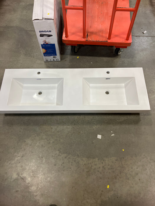 Nordic Canada Madison 60-inch W x 20-inch D Bathroom Double Sink and White Polymarble Countertop (New)