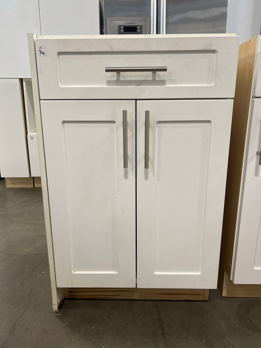 White Shaker Style Kitchen Cabinets
