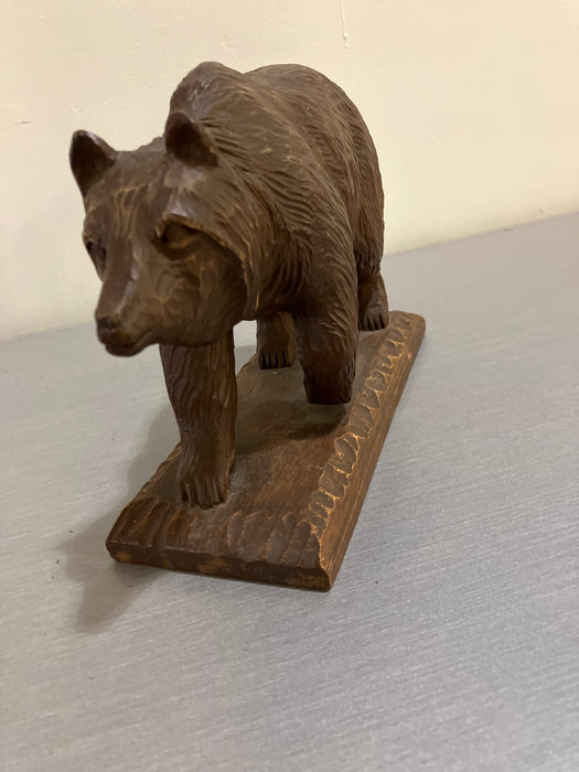 Brown bear wooden statue (used)