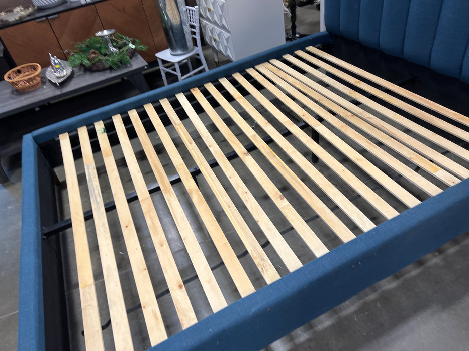 Kort & Co. Rain Upholstered Platform Bed in Blue Fabric, Tufted - Queen Size  (used)
