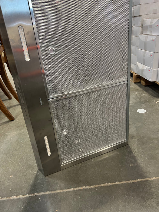 Broan 30-Inch Under Cabinet Range Hood, ENERGY STAR, 350 Max Blower CFM, Stainless Steel (floor model)