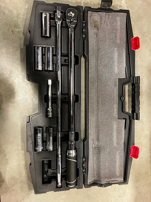 Husky 1/2 in. Drive SAE and Metric Torque Wrench Tire Change Kit with Storage Case (Used)