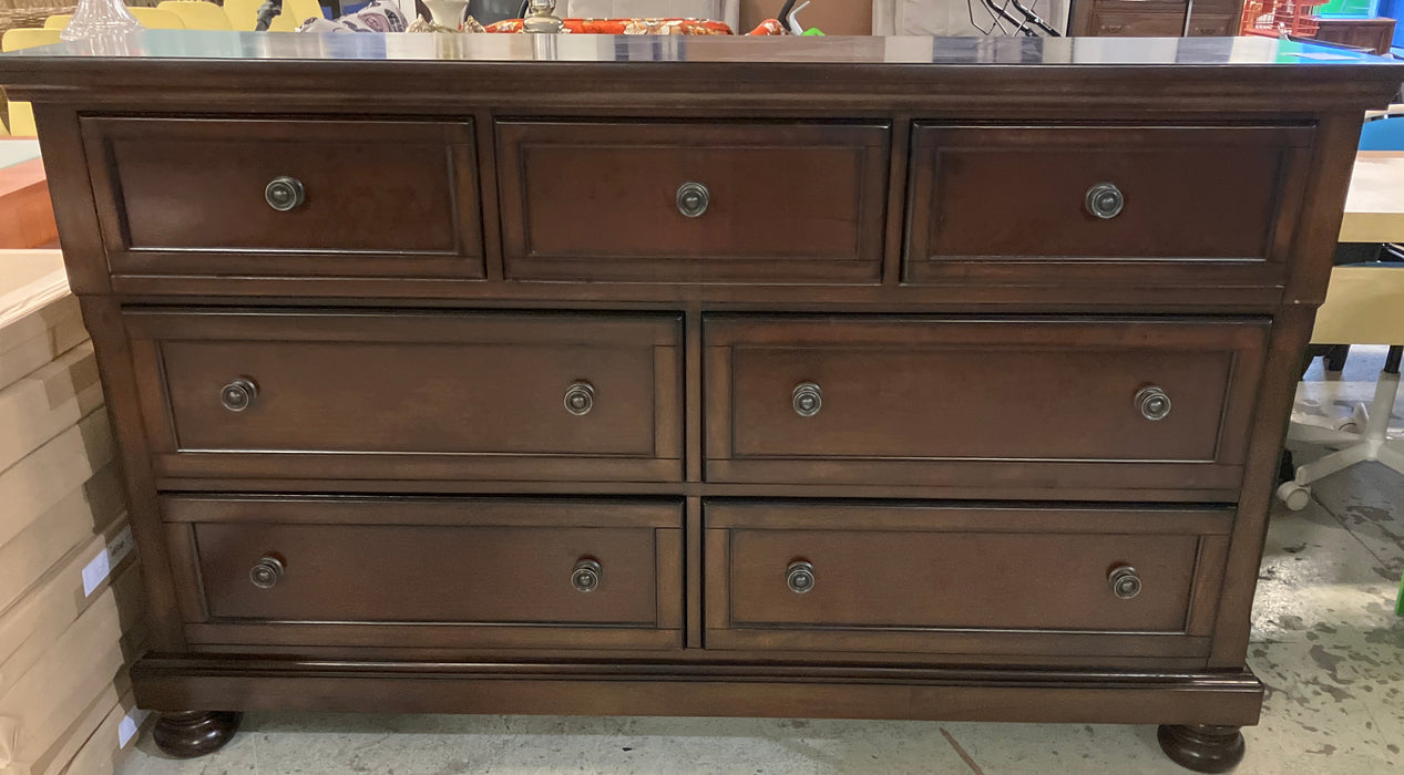 Brown dresser (used)