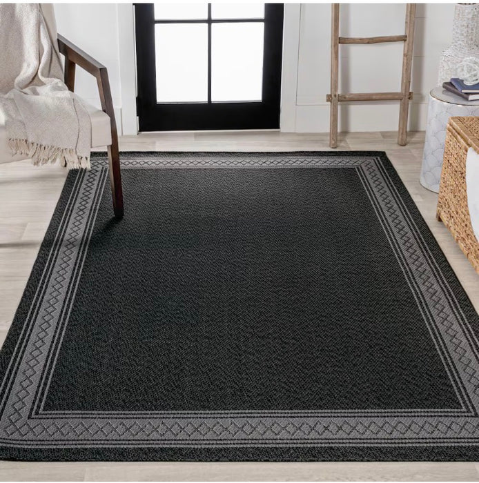 JONATHAN Y Lucia Classic Diamond Border Black/Gray 3 ft. x 5 ft. Indoor/Outdoor Area Rug (new)
