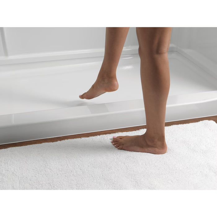 Delta Classic 500 60 in. L x 30 in. W Alcove Shower Pan Base with Right Drain in High Gloss White (Used)