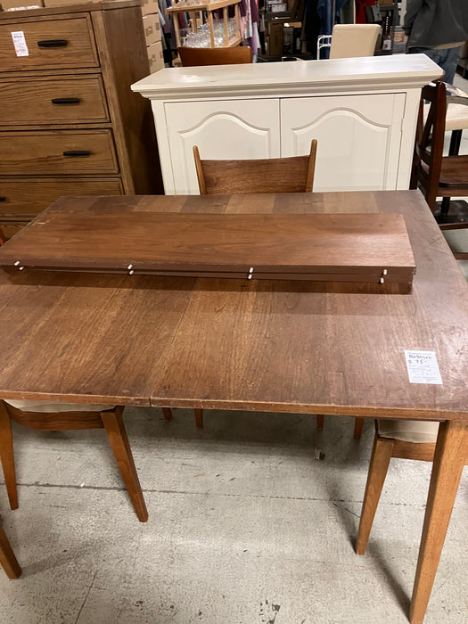Dining Table with 4 Chairs (Used)
