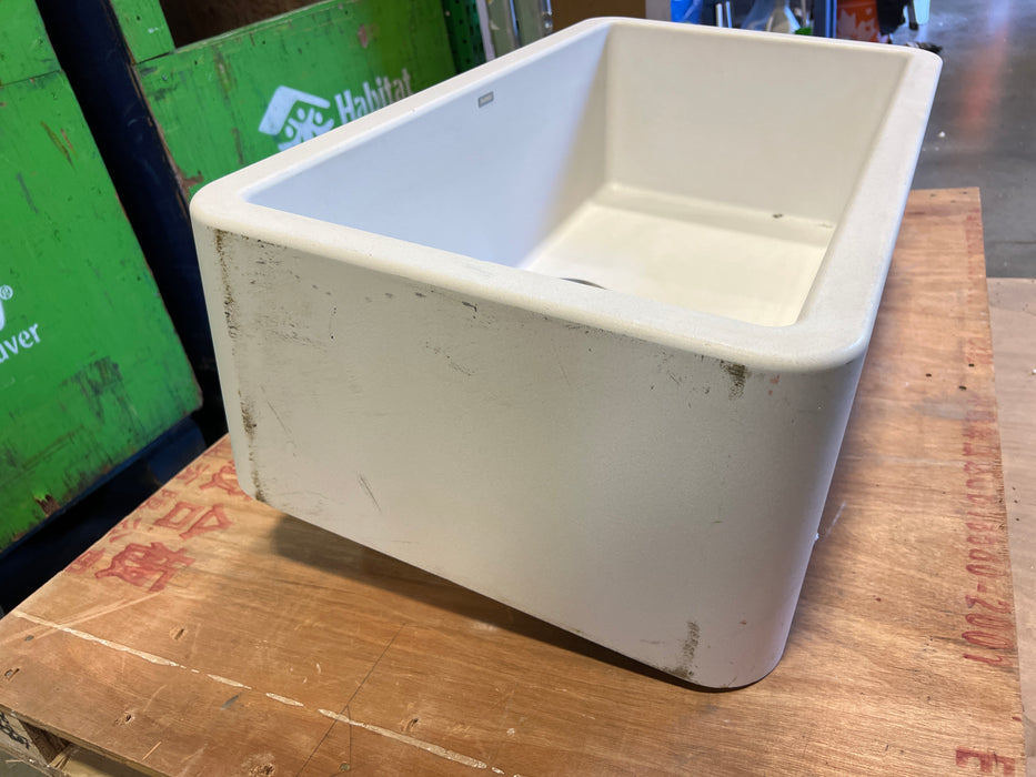 Blanco IKON SILGRANIT 33 in. Single Bowl Farmhouse Apron-Front Kitchen Sink - White (new) (damaged)