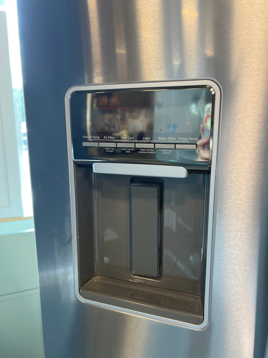 Whirlpool WRF560SEYM04 French Door Fridge with Freezer Drawer and Water Dispenser (used)