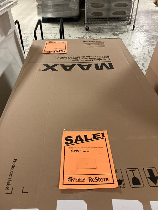 MAAX Alaska 60L x 32W x 7H Rectangular Centre Drain Fibreglass Shower Base Pan in White (New)