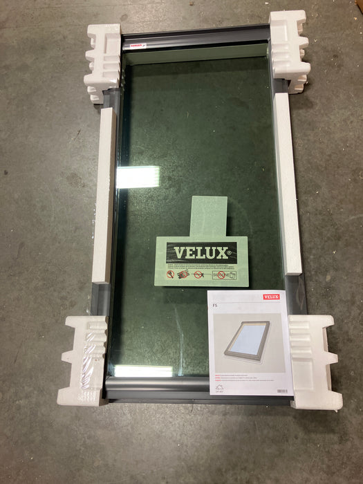 VELUX FS- Fixed Deck Mount Skylight size D06 - outside frame 23 1/4 inch x 46 1/4 inch- Tempered LoE3 glass (New)