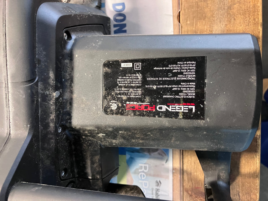 Legend Force 16-inch 12 Amp Corded Electric Chainsaw (Used)