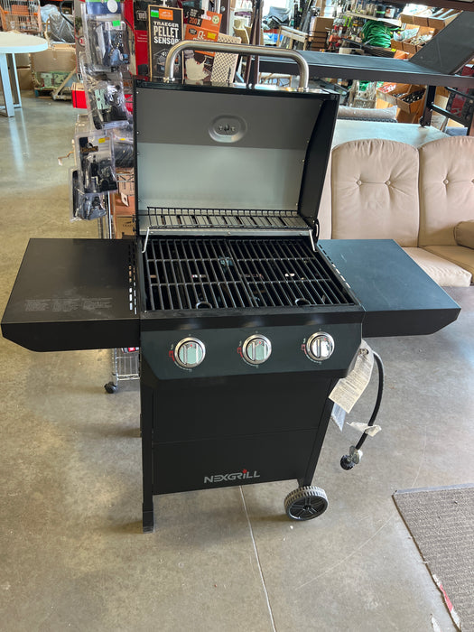 Nexgrill 3-Burner Propane BBQ Grill in Black (new)
