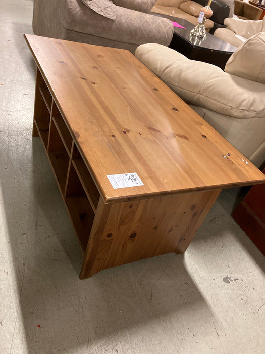 Storage coffee table (used)