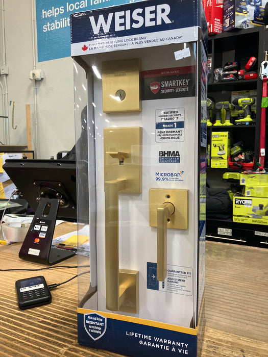 Weiser San Clemente x Halifax Satin Brass Exterior Door Handle Set/Entry Door Lock with Key