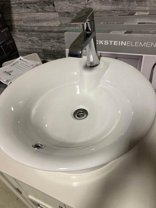 Vanity with sink + Faucet (used)