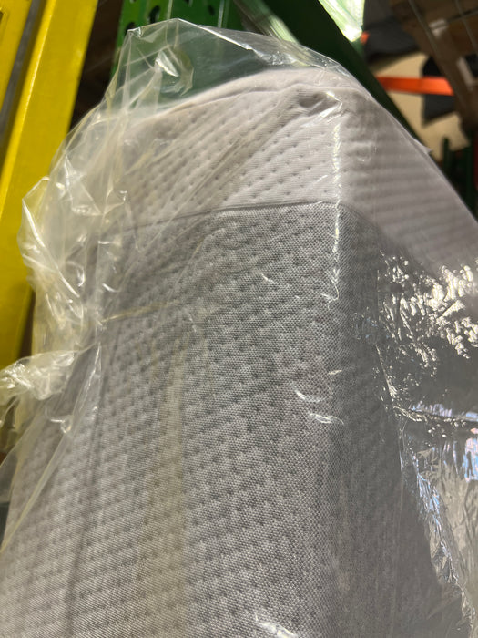 Double/Full 8" Foam Core Mattress (used)