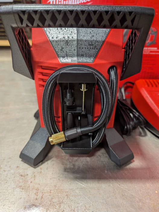 Milwaukee Tool M12 12V Lithium-Ion Cordless Compact Inflator Kit W/ 4.0Ah Battery & Charger (new)