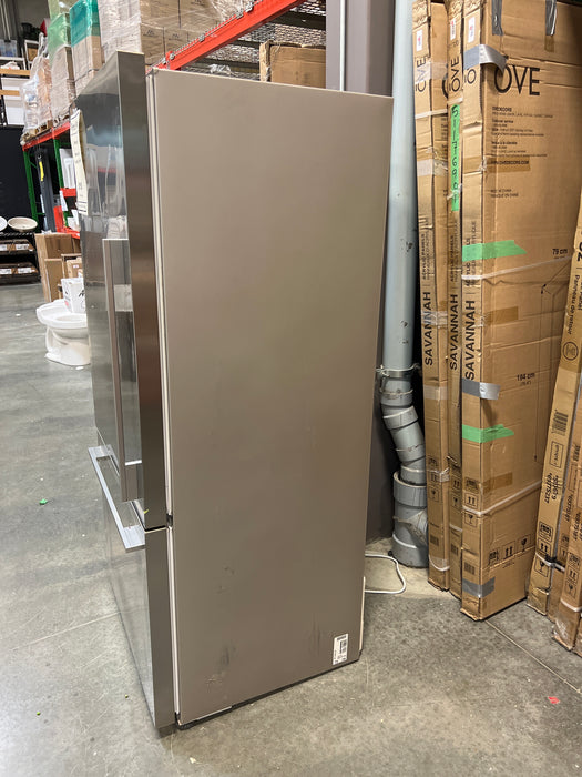 Fisher and Paykel Refrigerator 31”