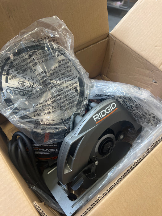 Rigid 15 Amp Corded 7-1/4-inch Circular Saw (new)