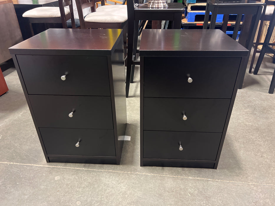 Round Handle Night Stand with 3 Drawers Black (used)
