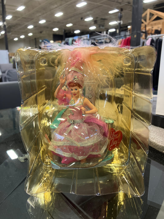 “I Love Lucy” #132 Carlton Cards Collector’s Christmas Ornament
