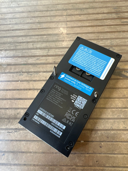 Ring Video Doorbell 4 (lightly used)